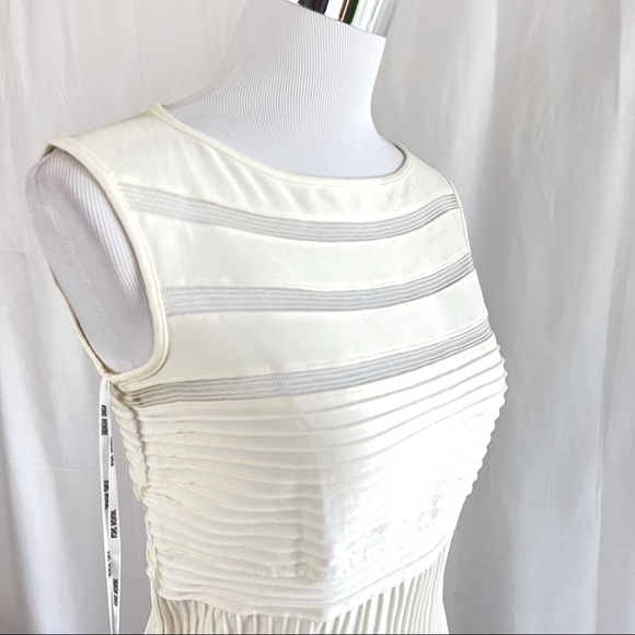 💕Host Pick💕 Tadashi Shoji Ivory Jersey Mesh Illusion Gown Dress Retail $650 - Picture 5 of 11